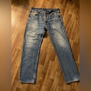 Levi's Men's 501 button Fly Jeans Size 33x30